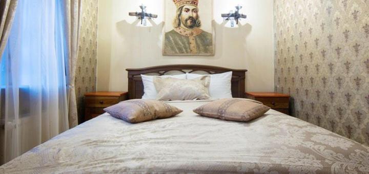 Hotel Fortetsya Hetmana Hatne Bagian luar foto