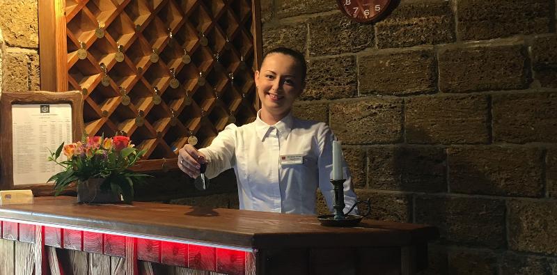 Hotel Fortetsya Hetmana Hatne Bagian luar foto